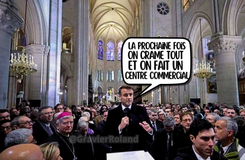 Macron à Notre Dame.jpg